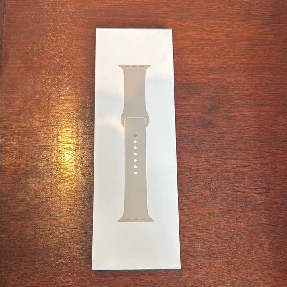 Apple Silver Arm and Wristband for Wearables NEW